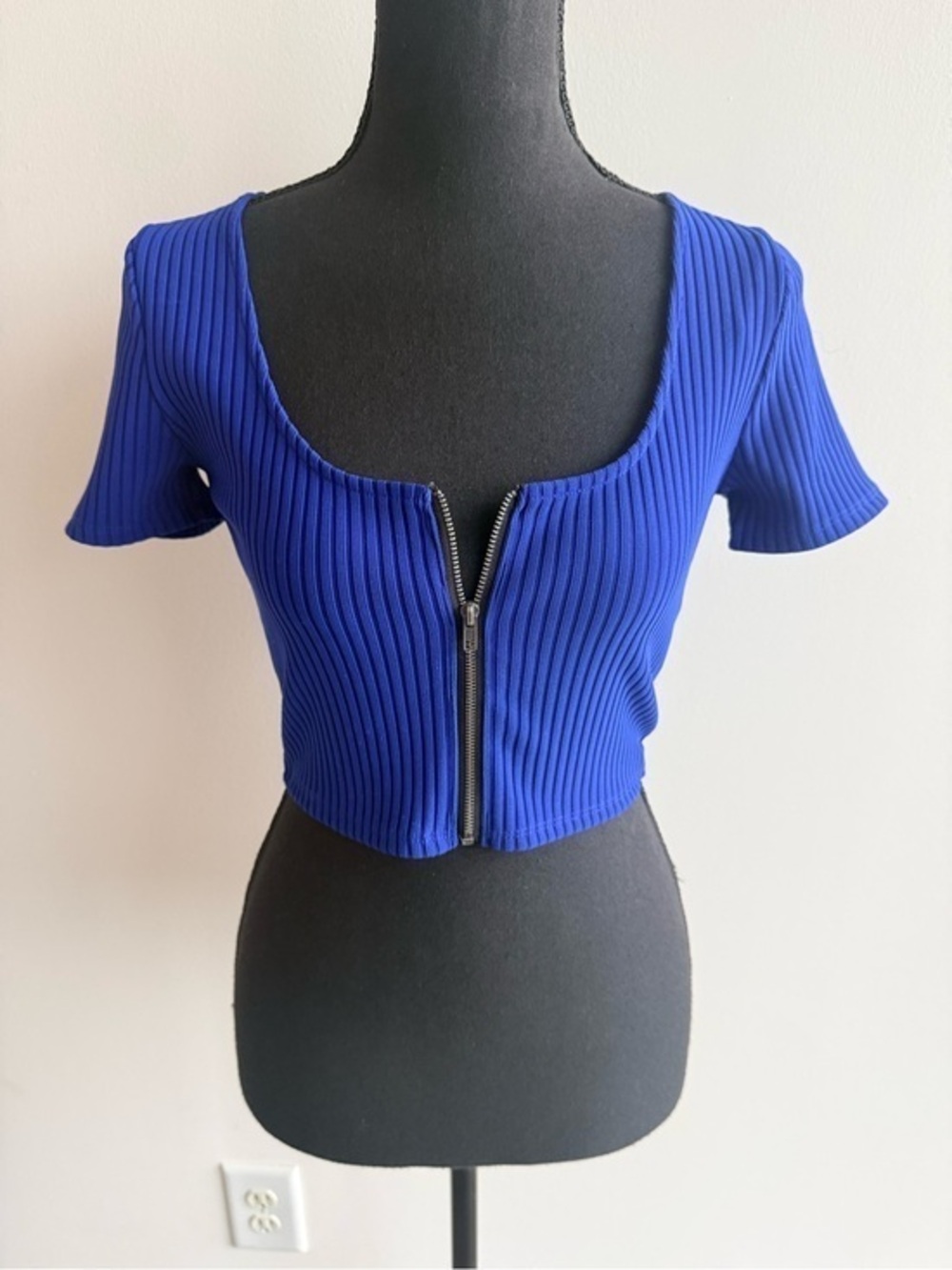 Royal Blue Ribbed Zip-Front Crop Top